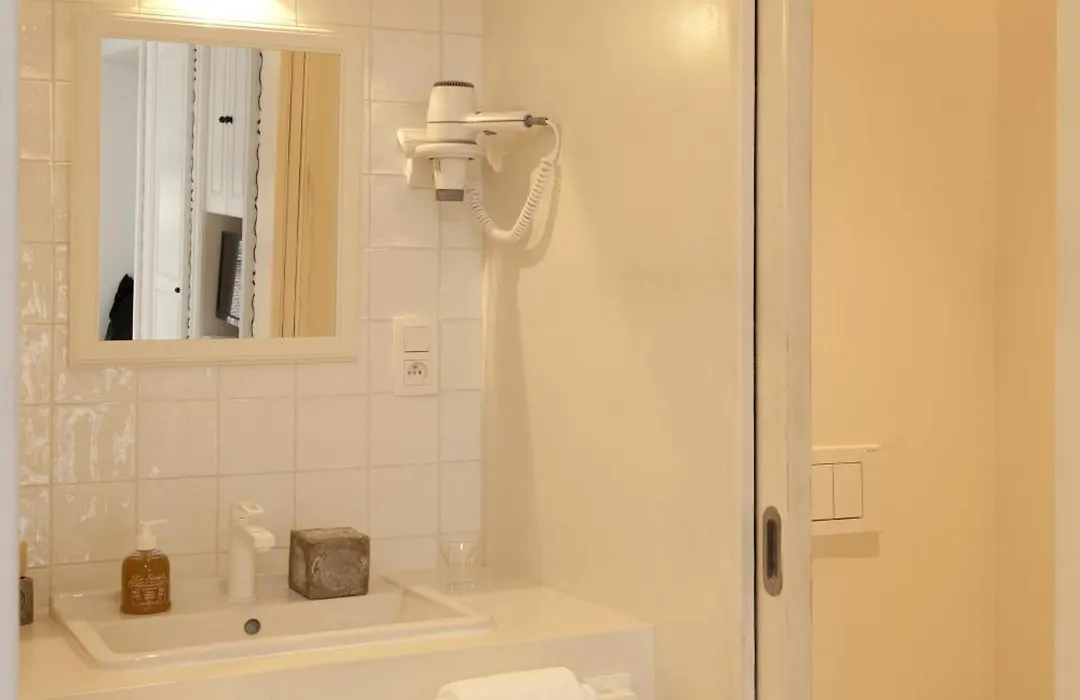 La Maison Haute guest house-1