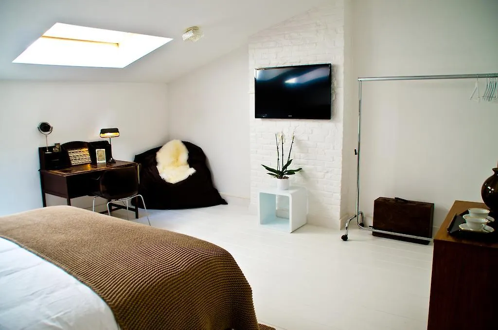 House Ninety Guesthouse-1