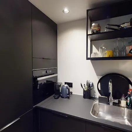 Suite lumineuse à Saint-Gilles-3