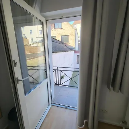 Studio Alicia, Idealement Situe-3